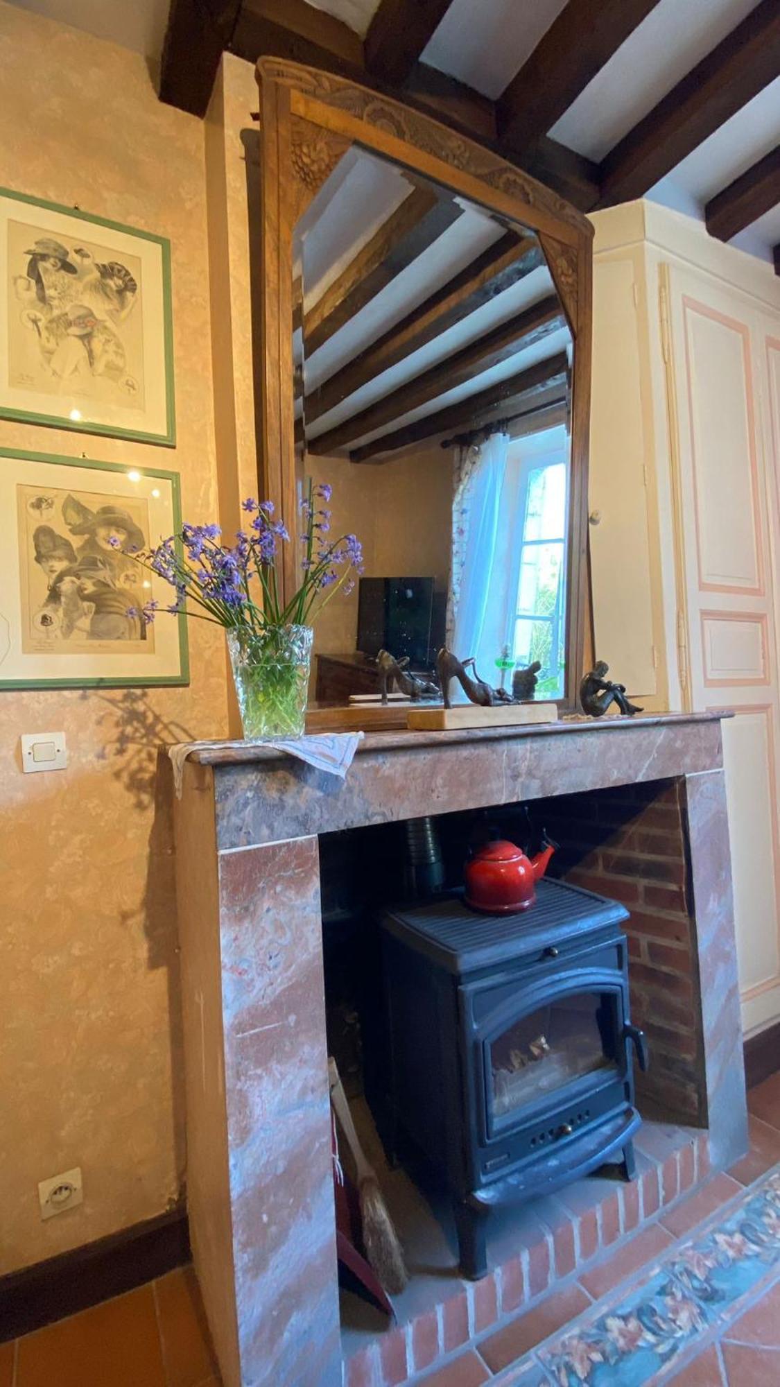 Art Cottage Pontlevoy Eksteriør billede